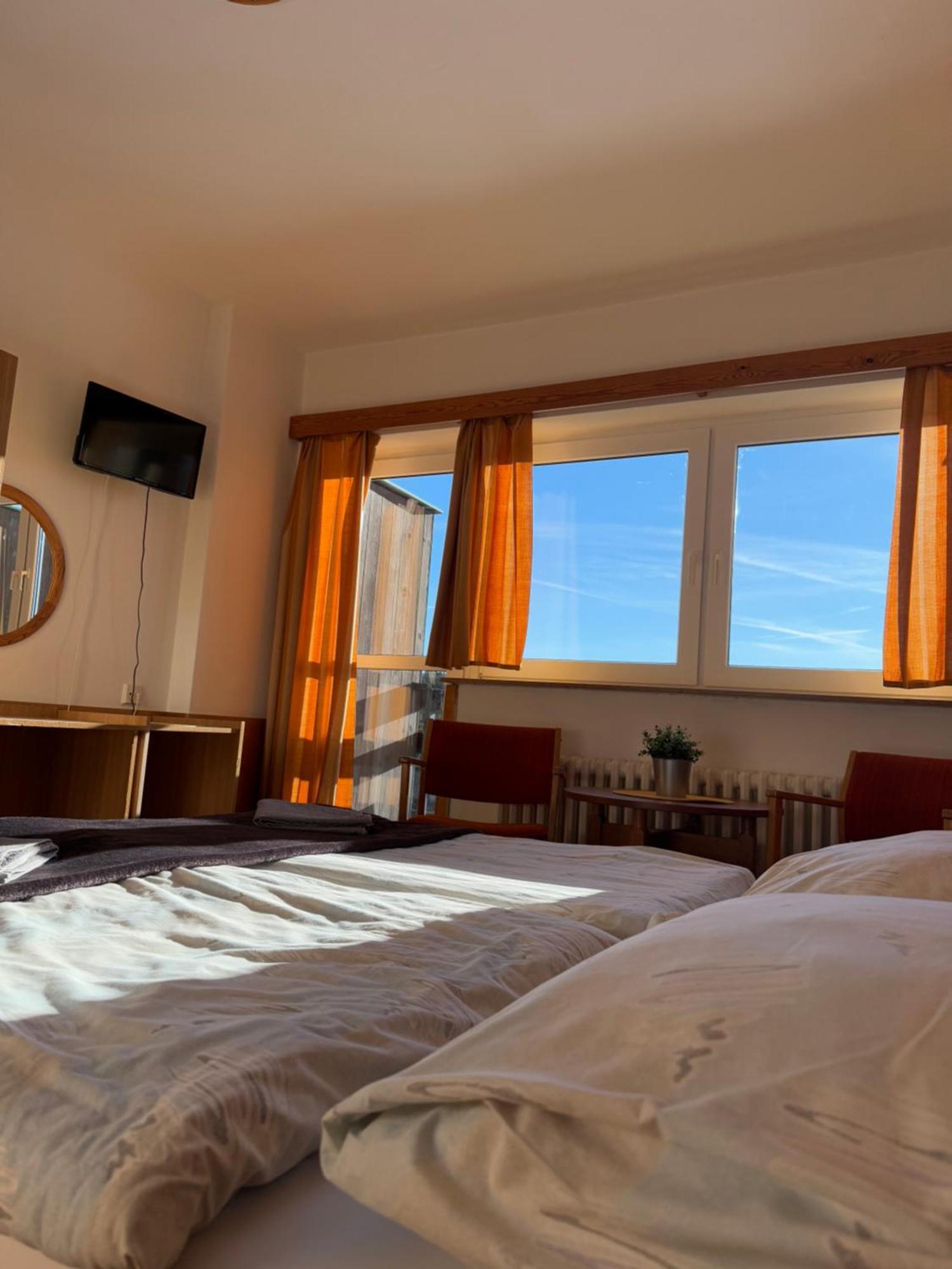 Hotel Albert - Retro Paseky nad Jizerou Luaran gambar