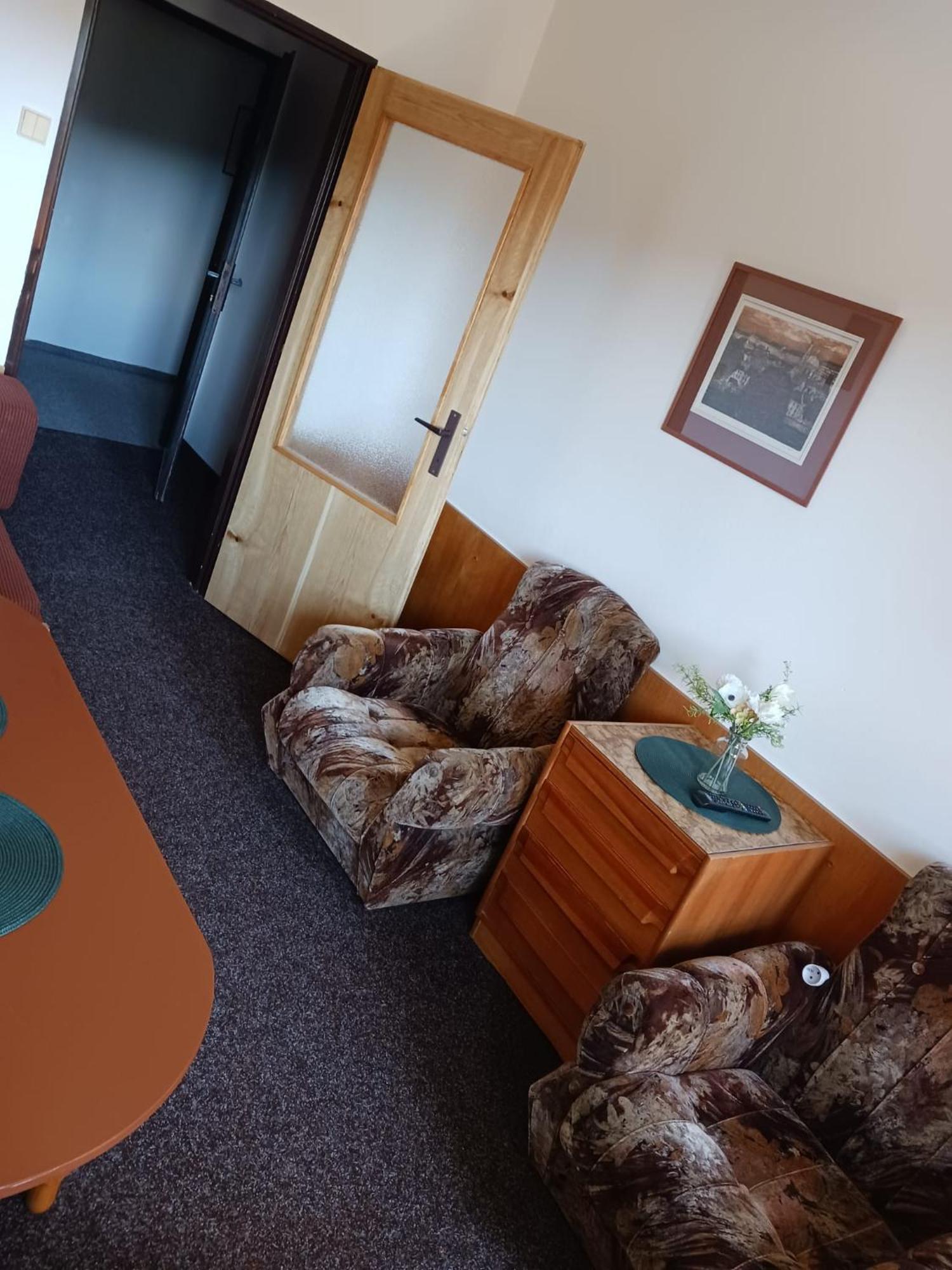 Hotel Albert - Retro Paseky nad Jizerou Luaran gambar