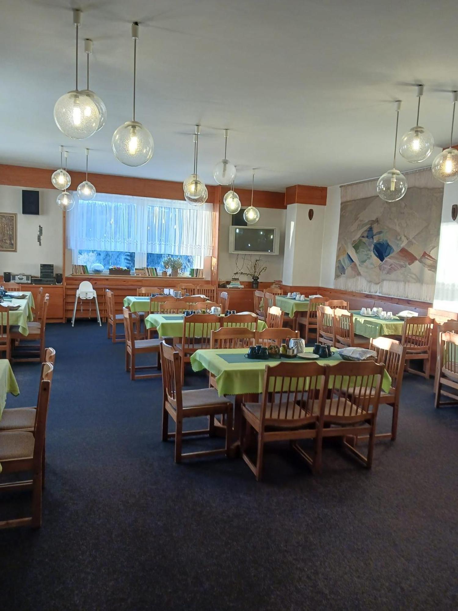 Hotel Albert - Retro Paseky nad Jizerou Luaran gambar