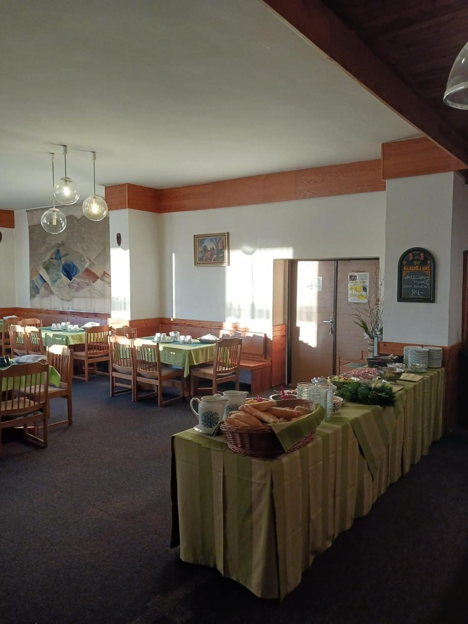 Hotel Albert - Retro Paseky nad Jizerou Luaran gambar